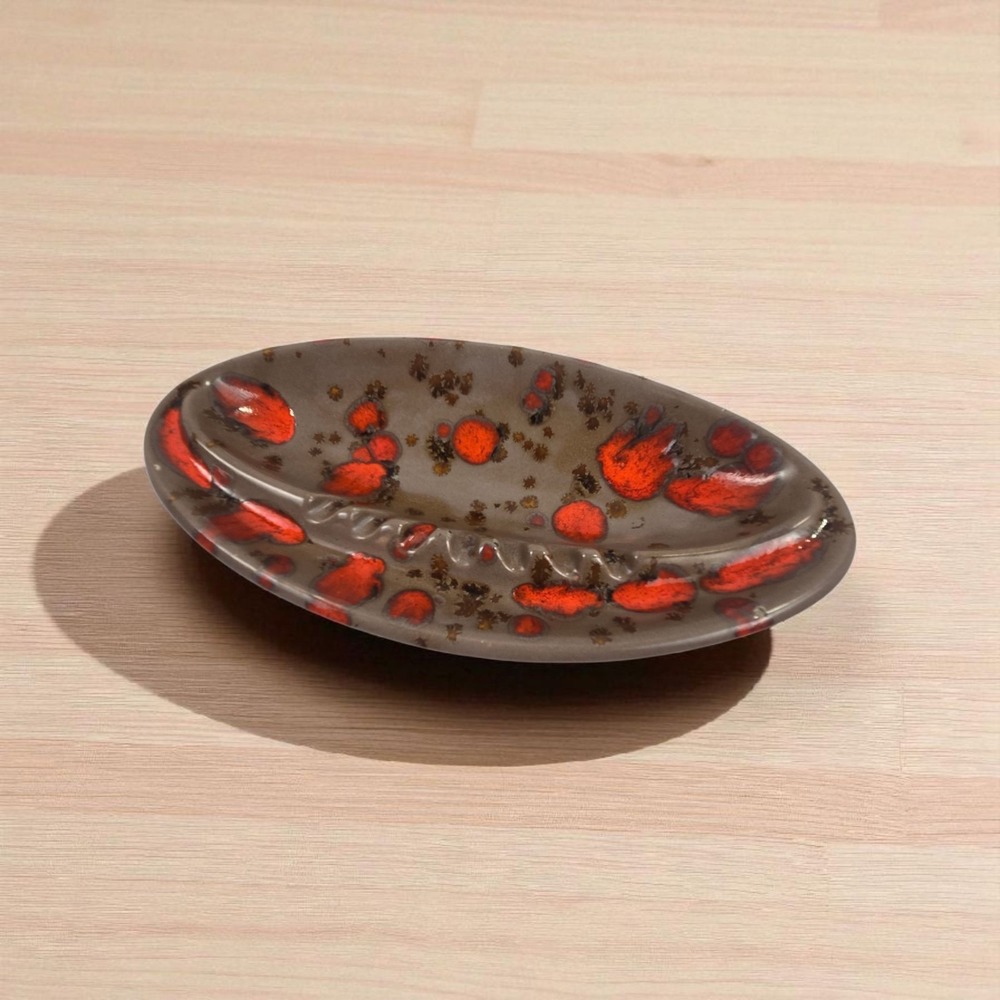 Mid Century Modern Ceramic Pottery Oval Ashtray Tan w Orange Spots 9x4.5" READ